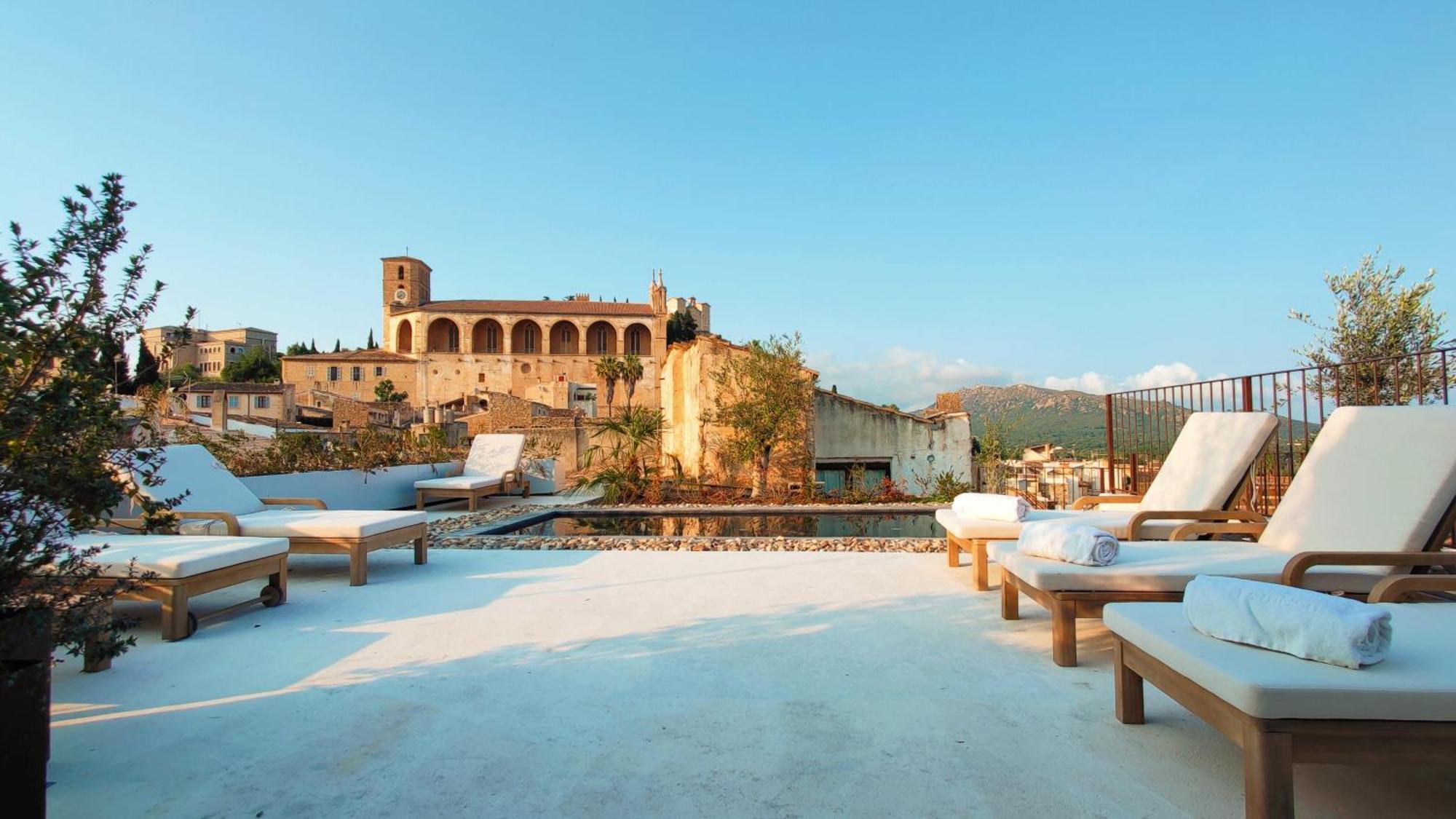 Forn Nou Hotel